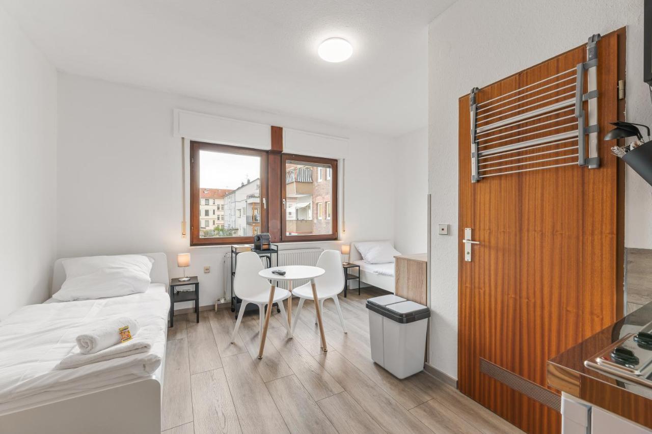 Home2Stay Apartmenthaus Heilbronn City Kitchen Parking Highspeed Wifi Washroom ภายนอก รูปภาพ