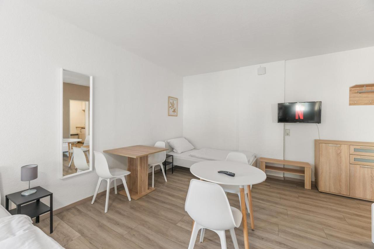 Home2Stay Apartmenthaus Heilbronn City Kitchen Parking Highspeed Wifi Washroom ภายนอก รูปภาพ