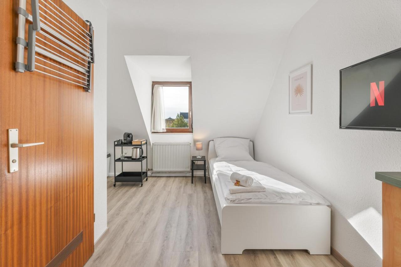 Home2Stay Apartmenthaus Heilbronn City Kitchen Parking Highspeed Wifi Washroom ภายนอก รูปภาพ