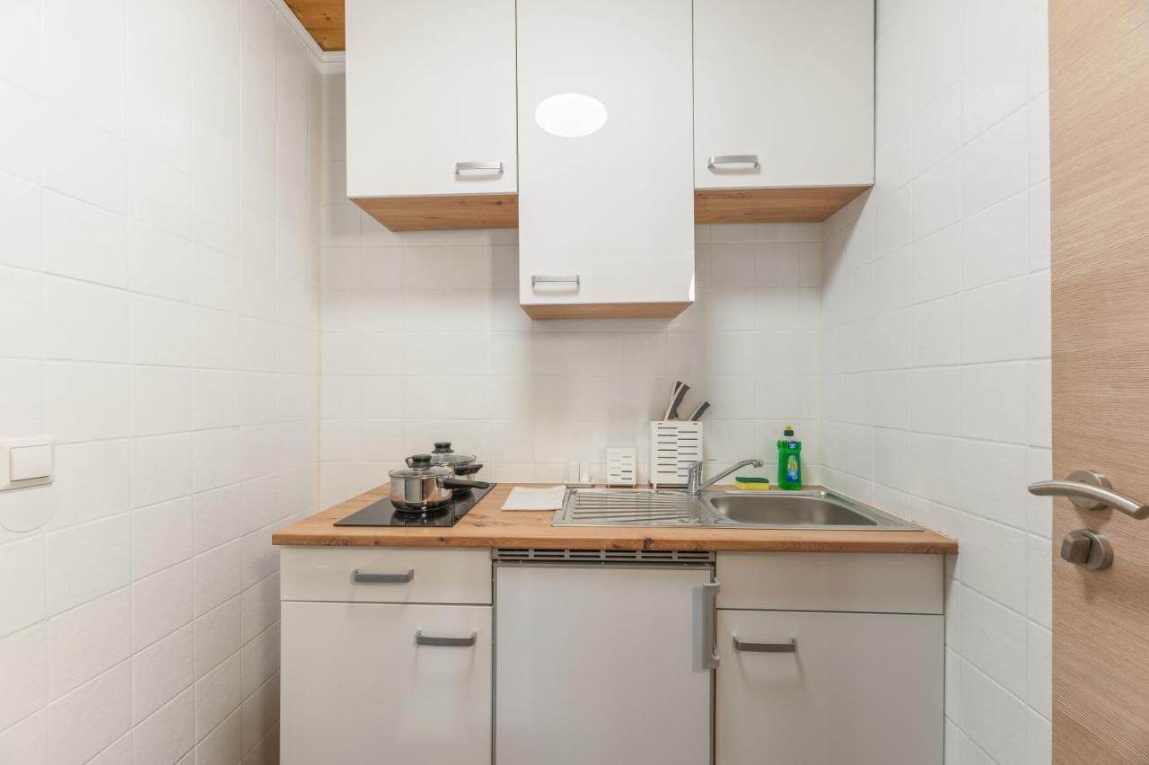 Home2Stay Apartmenthaus Heilbronn City Kitchen Parking Highspeed Wifi Washroom ภายนอก รูปภาพ