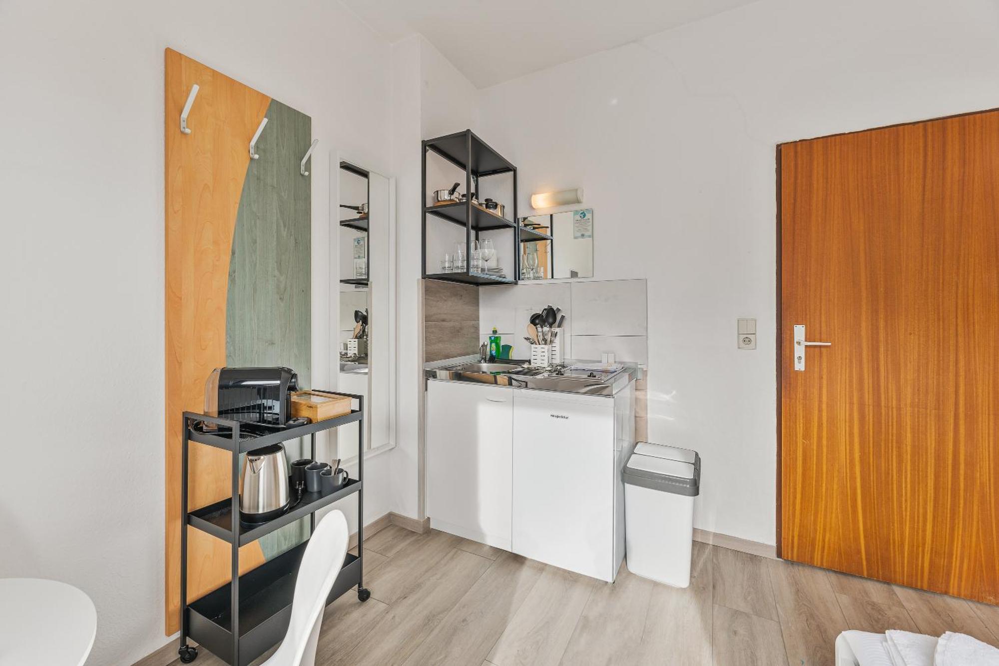 Home2Stay Apartmenthaus Heilbronn City Kitchen Parking Highspeed Wifi Washroom ภายนอก รูปภาพ