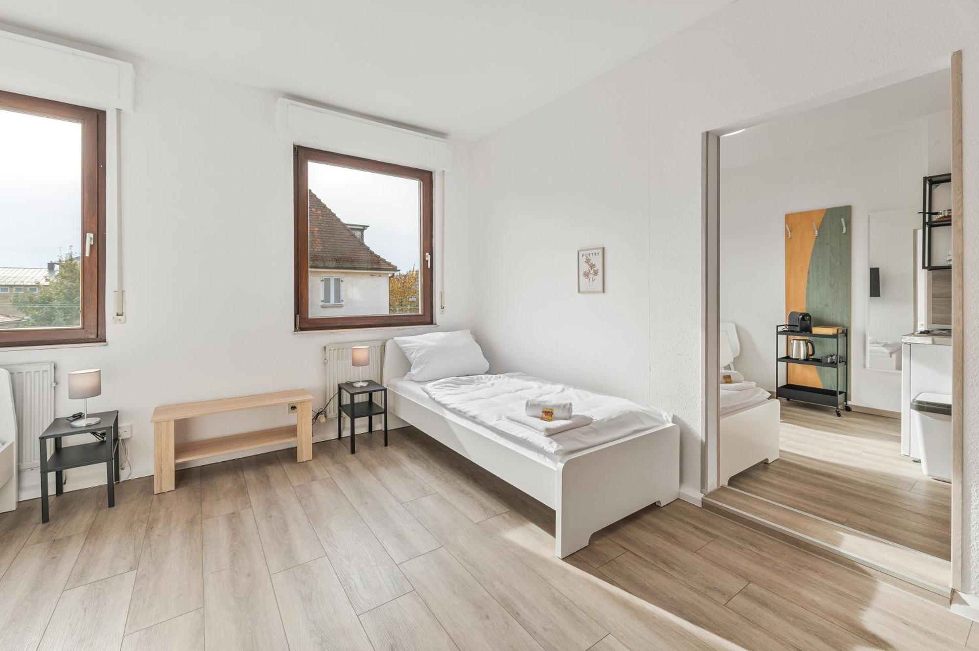 Home2Stay Apartmenthaus Heilbronn City Kitchen Parking Highspeed Wifi Washroom ภายนอก รูปภาพ