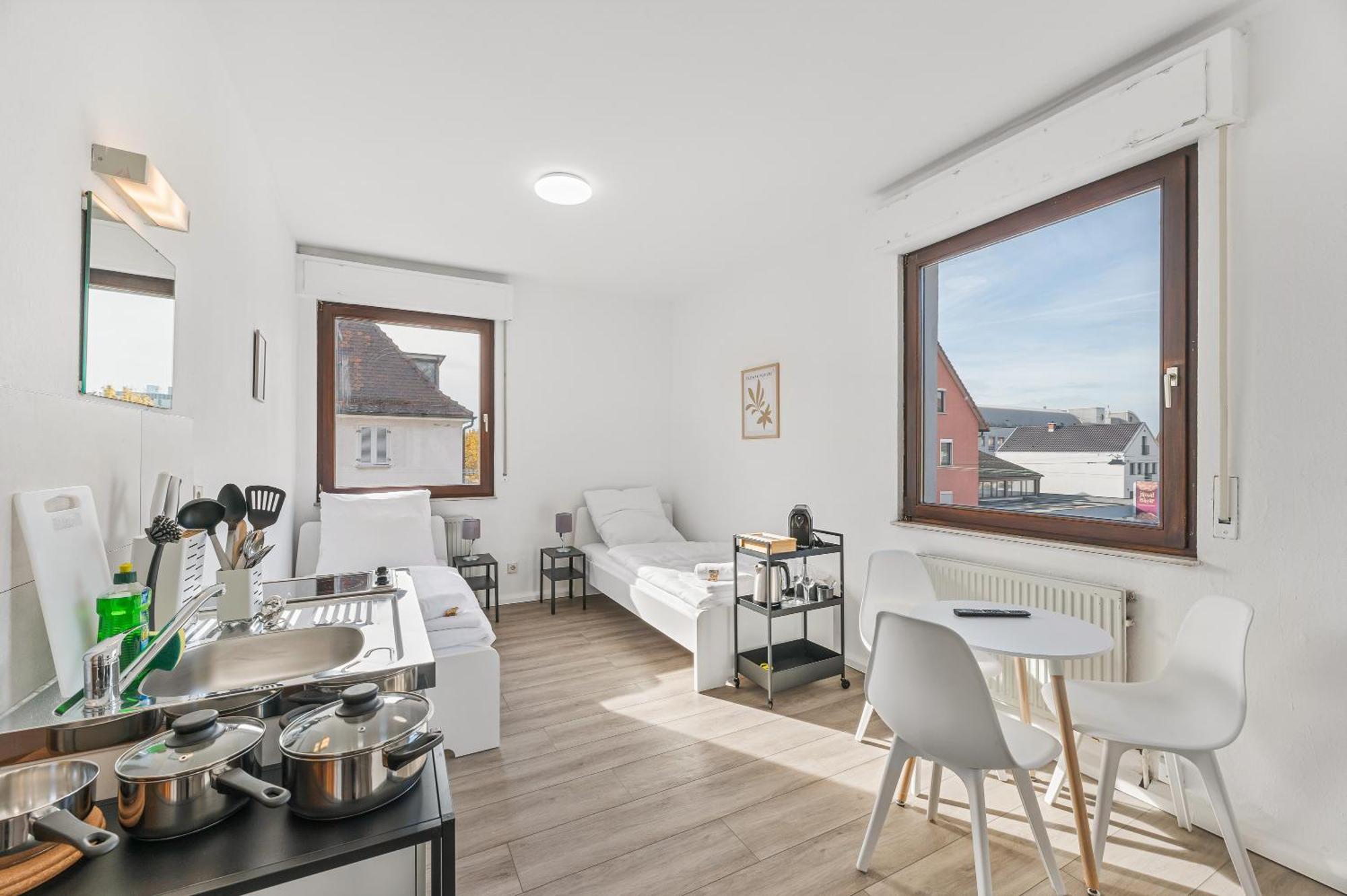 Home2Stay Apartmenthaus Heilbronn City Kitchen Parking Highspeed Wifi Washroom ภายนอก รูปภาพ