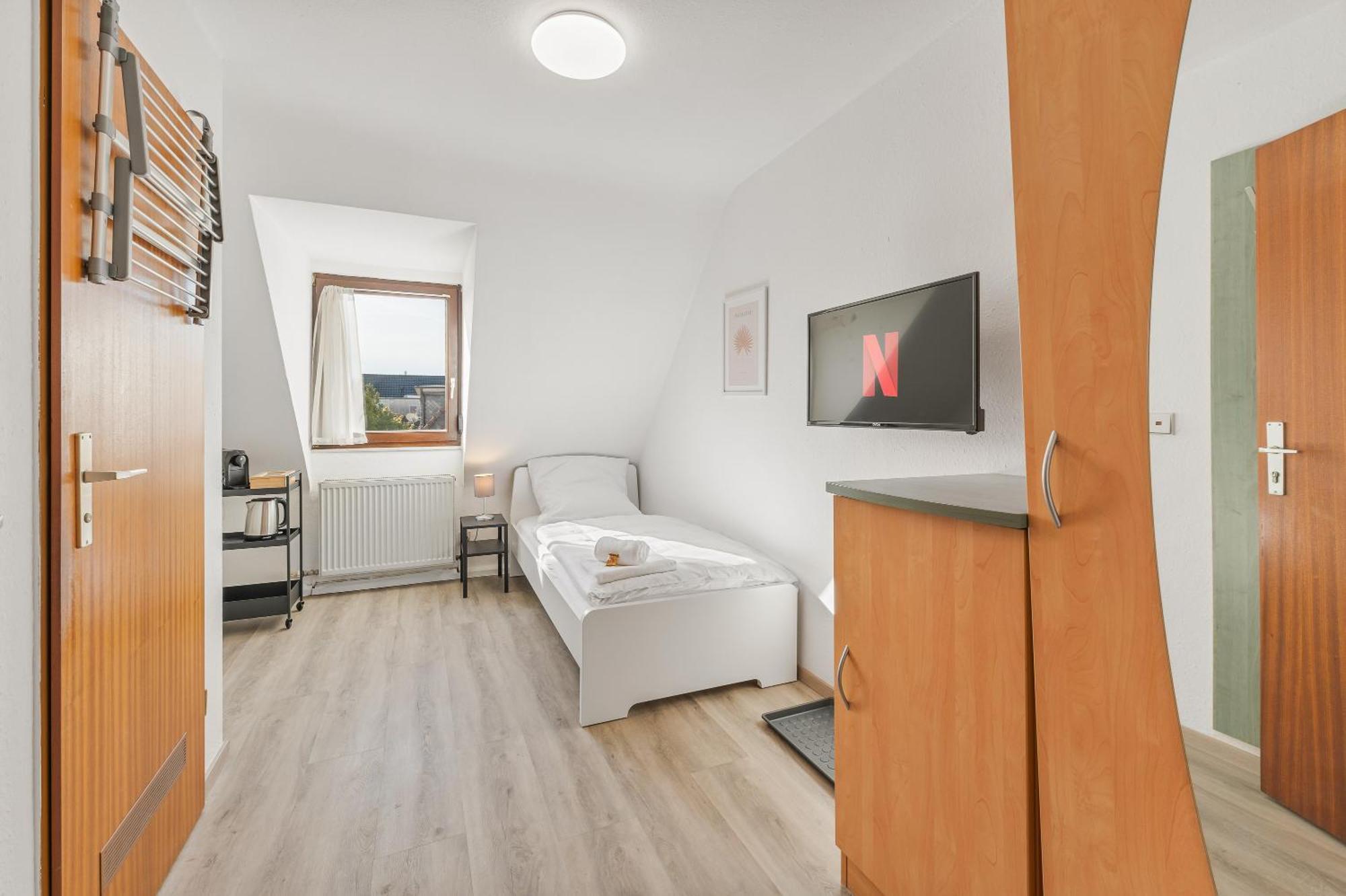 Home2Stay Apartmenthaus Heilbronn City Kitchen Parking Highspeed Wifi Washroom ภายนอก รูปภาพ