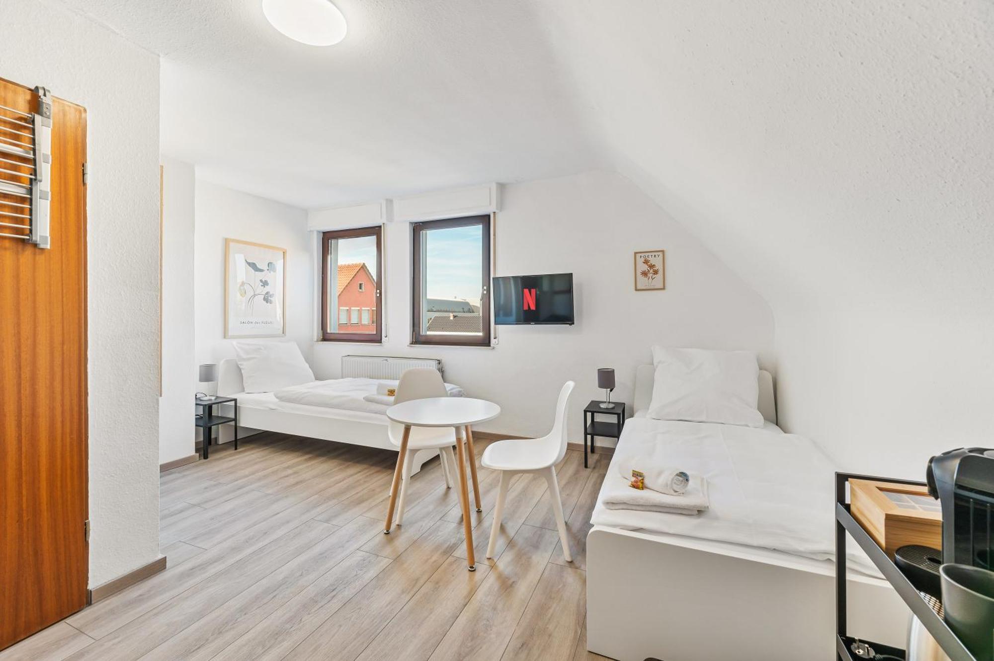 Home2Stay Apartmenthaus Heilbronn City Kitchen Parking Highspeed Wifi Washroom ภายนอก รูปภาพ