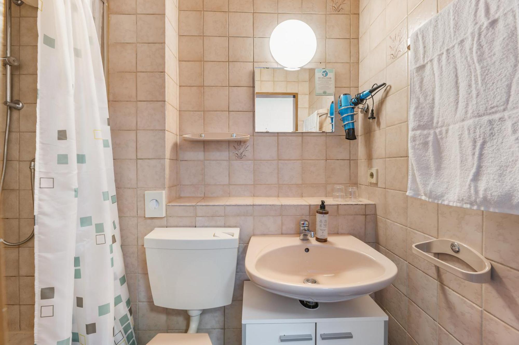 Home2Stay Apartmenthaus Heilbronn City Kitchen Parking Highspeed Wifi Washroom ภายนอก รูปภาพ